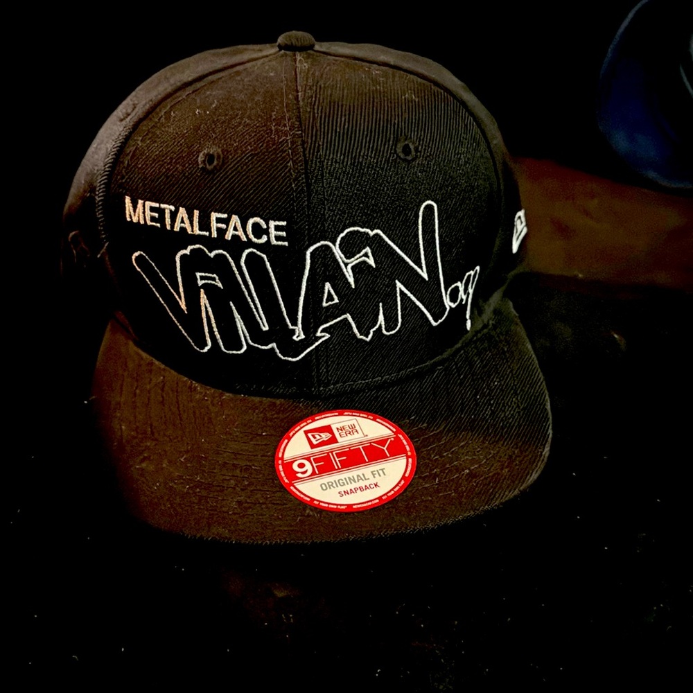 Deadstock New Era Cap collabs cap with MF DOOM(R.I.P.)